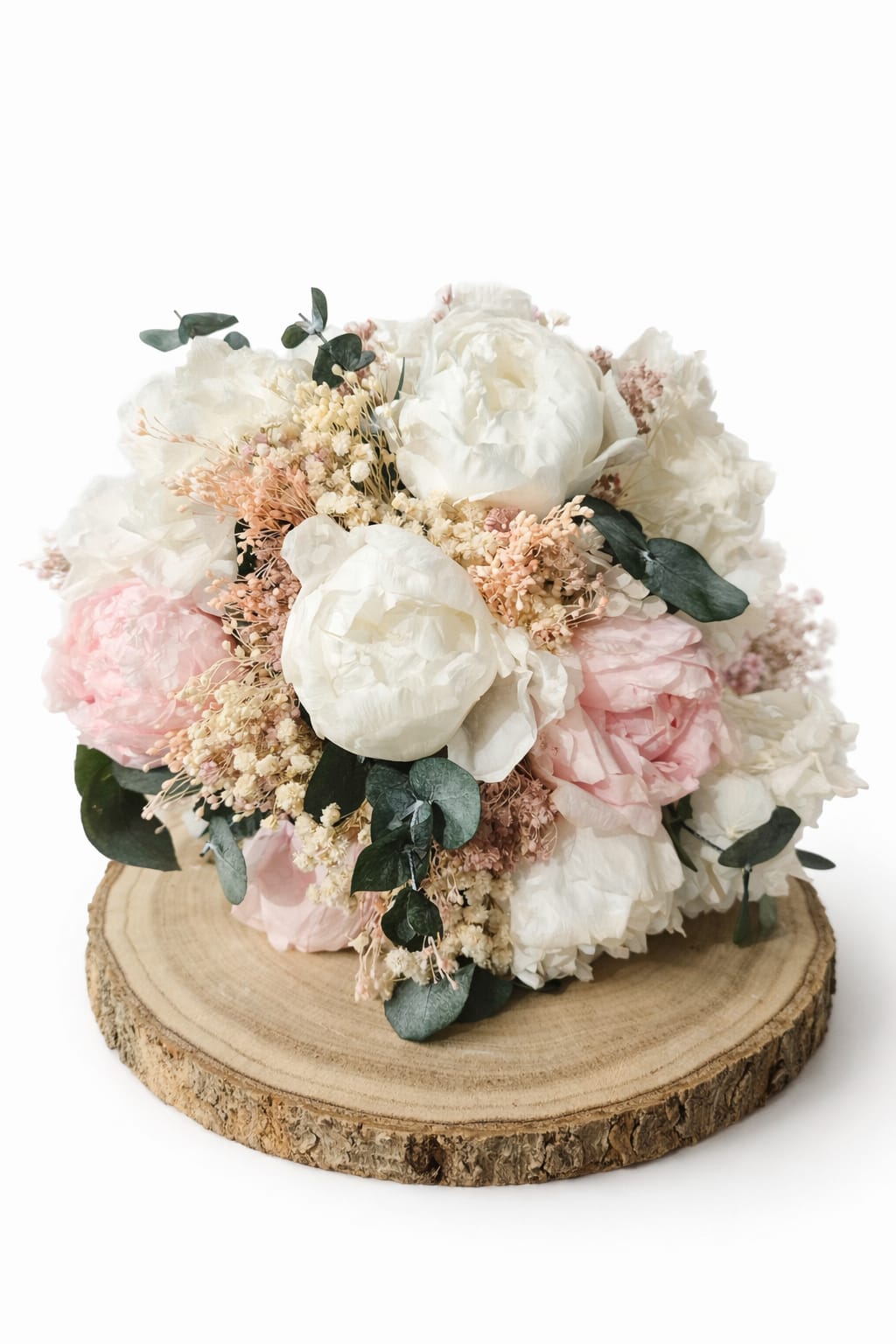 Ramo de novia preservado Amelia con flores en tonos blancos y rosados