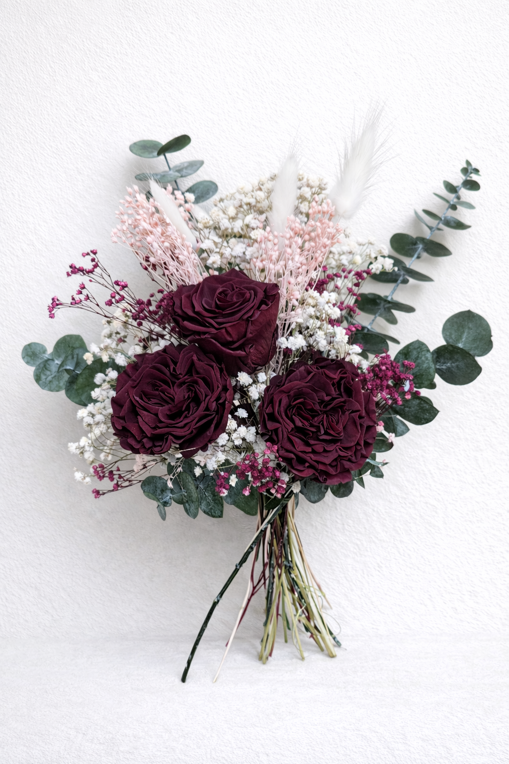 Ramo de flores preservadas con rosas burdeos para San Valentín